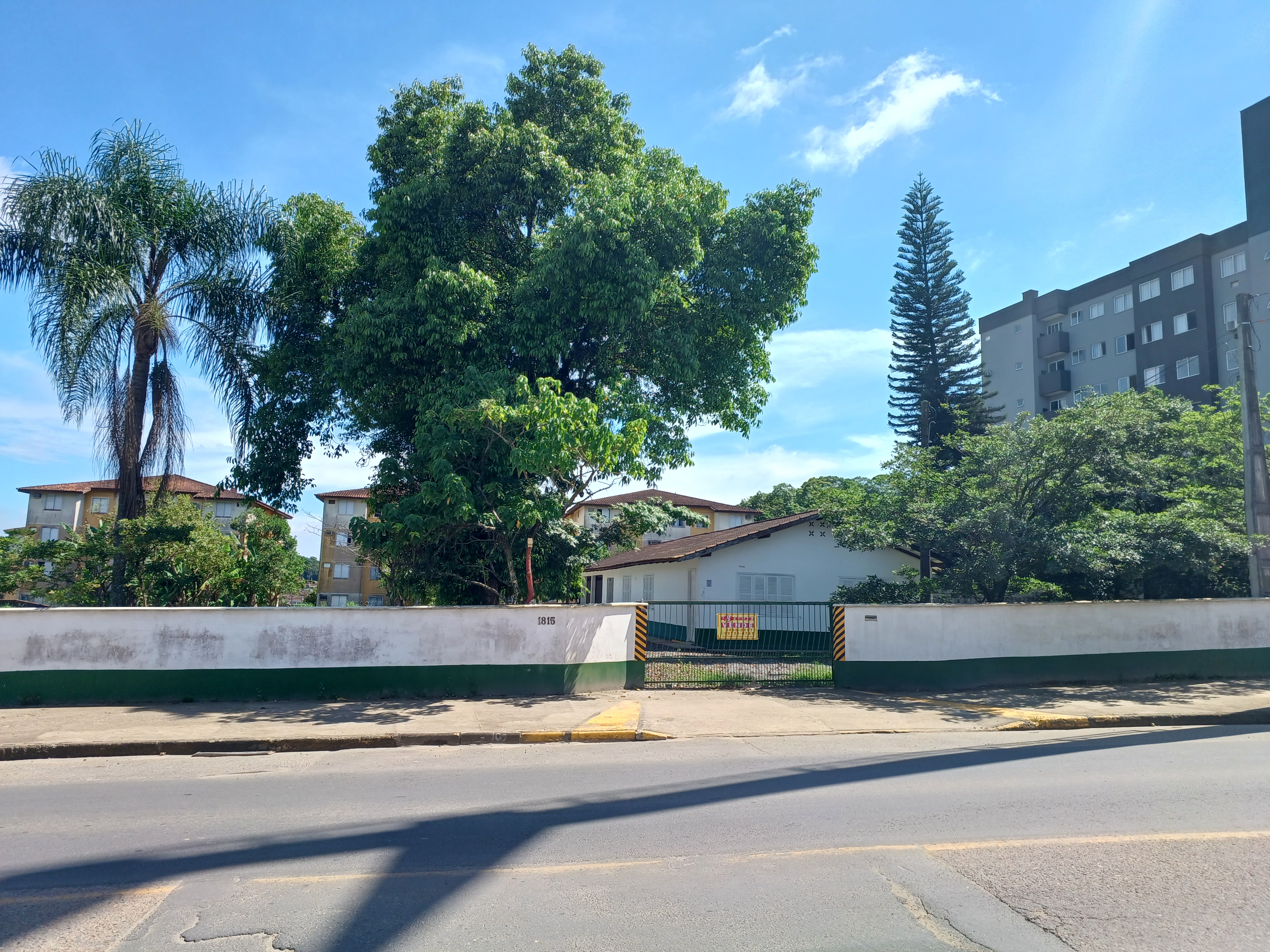 ÁREA  COMERCIAL para CONSTRUTORAS =  3.279 m² / VENDA - PERMUTA - LOCAÇÃO