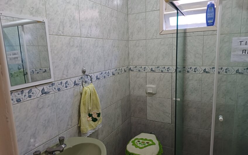 EXCELENTE RESIDÊNCIA de 160 m ² com TERRENO de 674 m²