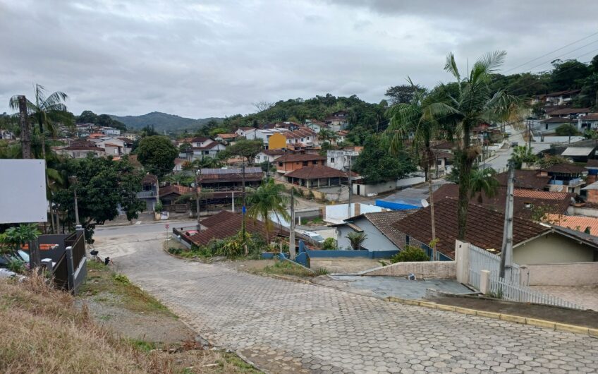 TERRENO = 677,10 m² – 2 FRENTES – Bairro JOÃO COSTA