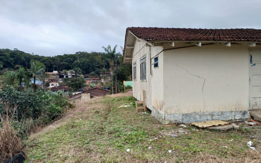 TERRENO = 677,10 m² – 2 FRENTES – Bairro JOÃO COSTA