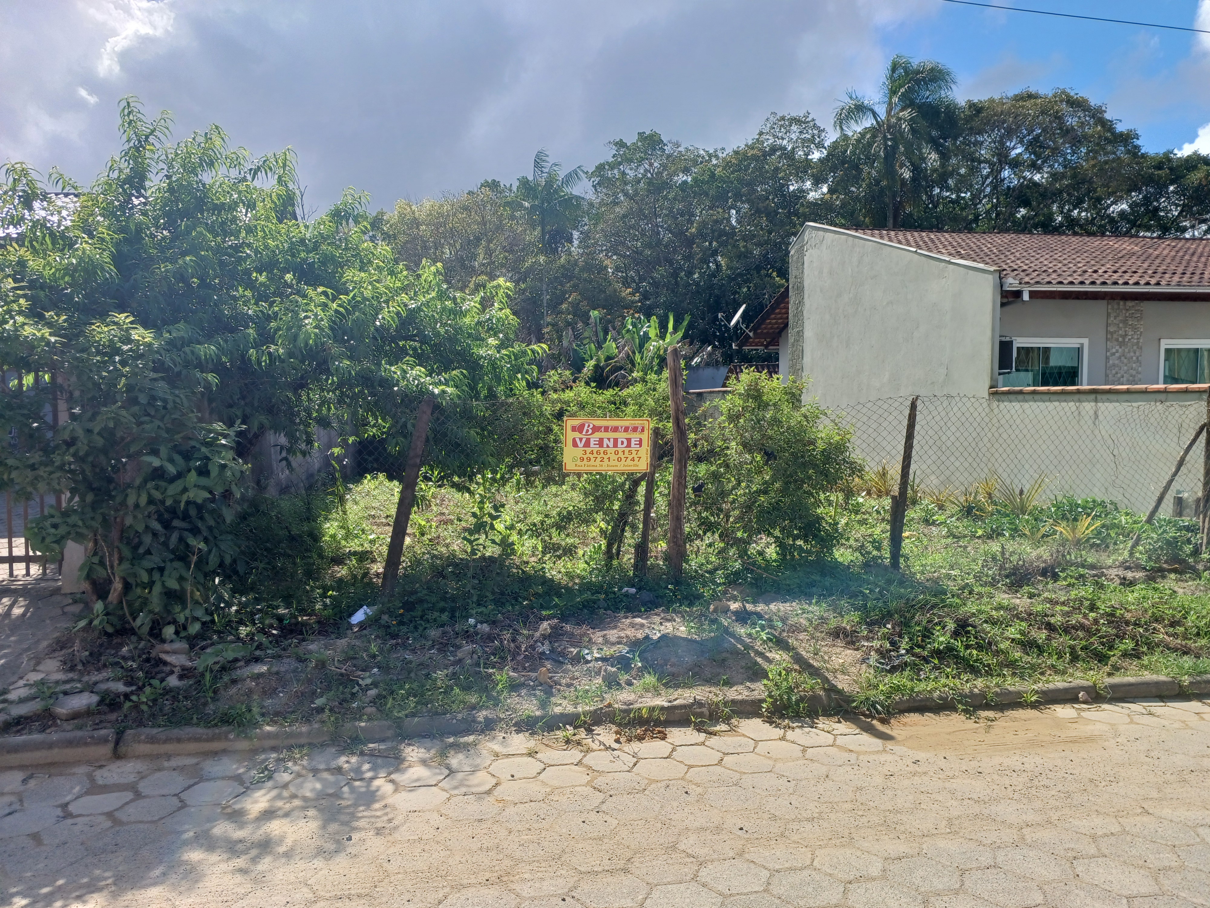 TERRENO RESIDENCIAL - PRONTO para CONSTRUÍR