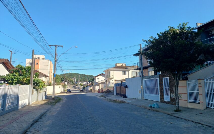 TERRENO RESIDENCIAL – PRONTO para CONSTRUÍR