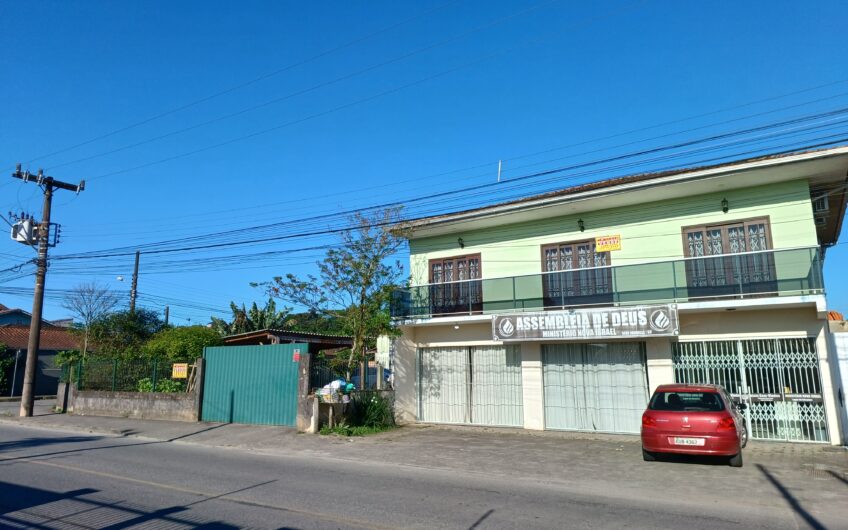 EXCELENTE SOBRADO RESIDENCIAL / COMERCIAL  – TERRENO DE ESQUINA – 892 m²