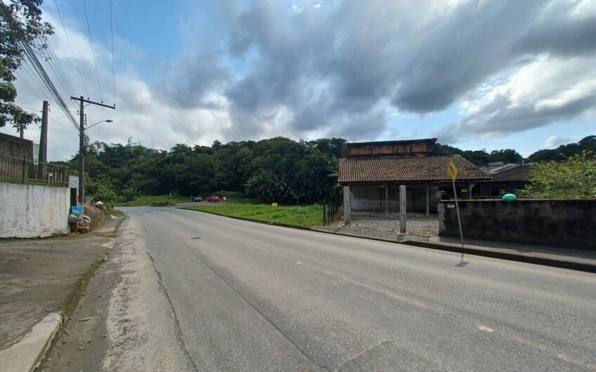 TERRENO = 485 m ² –  ESQUINA – ASFALTO – BAIRRO ITAUM