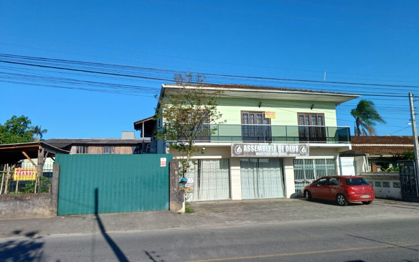 EXCELENTE SOBRADO RESIDENCIAL / COMERCIAL  – TERRENO DE ESQUINA – 892 m²