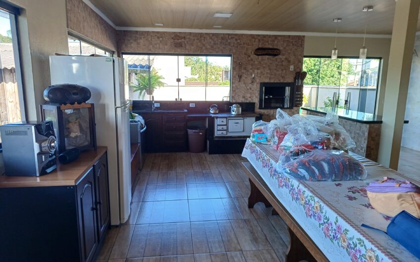 EXCELENTE SOBRADO RESIDENCIAL / COMERCIAL  – TERRENO DE ESQUINA – 892 m²