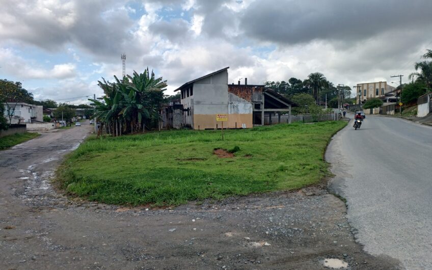 TERRENO = 485 m ² –  ESQUINA – ASFALTO – BAIRRO ITAUM