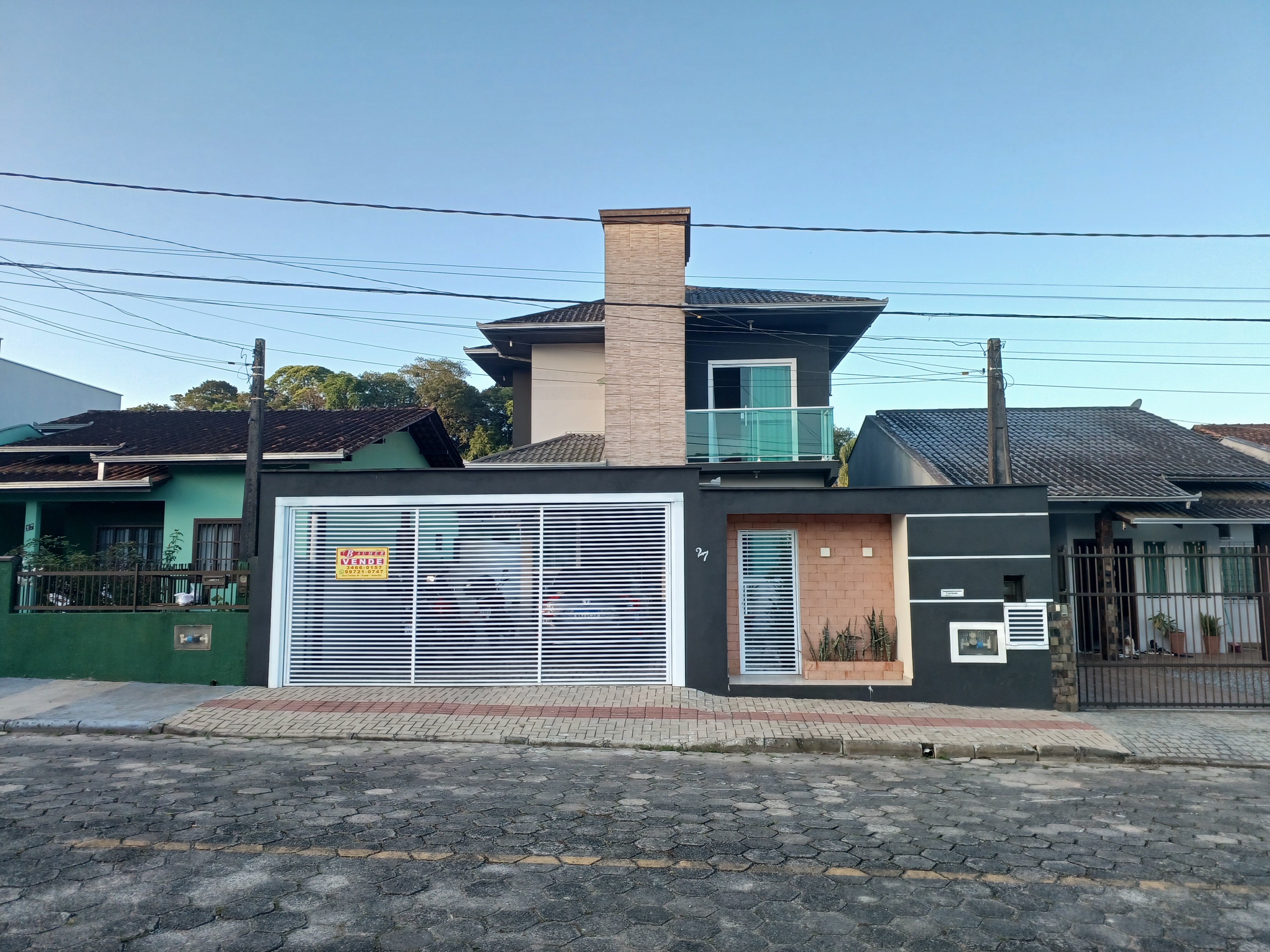 EXCELENTE SOBRADO RESIDENCIAL / ÁREA DE FESTAS / PISCINA