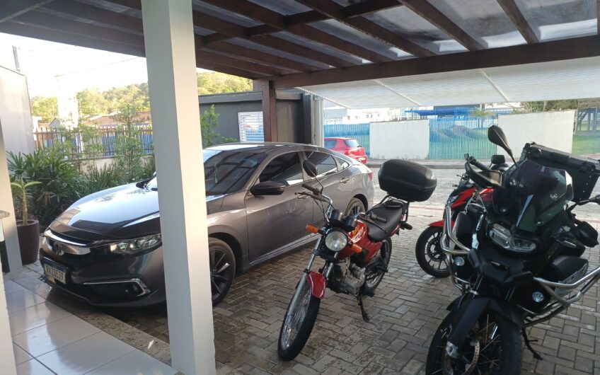 EXCELENTE SOBRADO RESIDENCIAL / ÁREA DE FESTAS / PISCINA