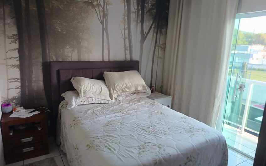 EXCELENTE SOBRADO RESIDENCIAL / ÁREA DE FESTAS / PISCINA