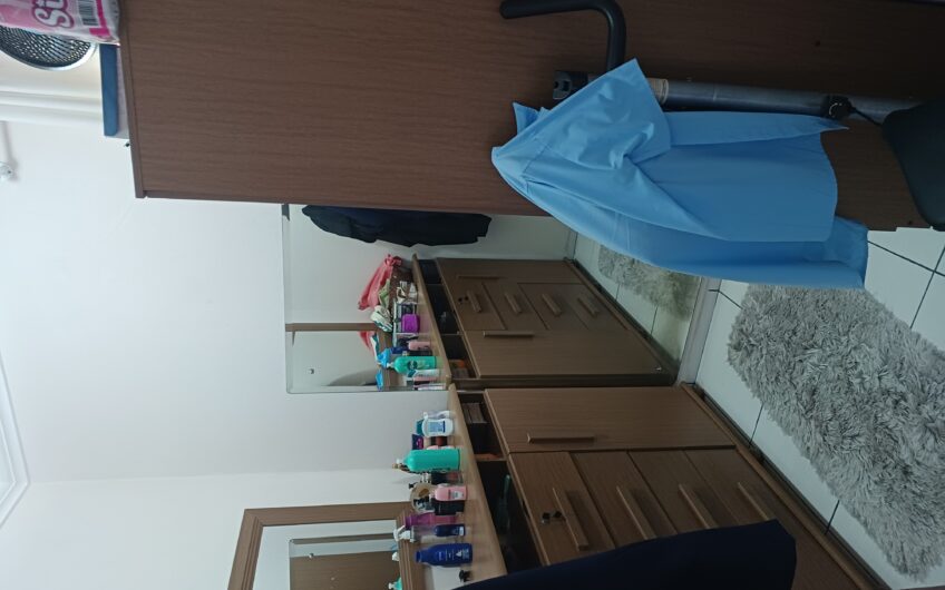 EXCELENTE SOBRADO RESIDENCIAL / ÁREA DE FESTAS / PISCINA