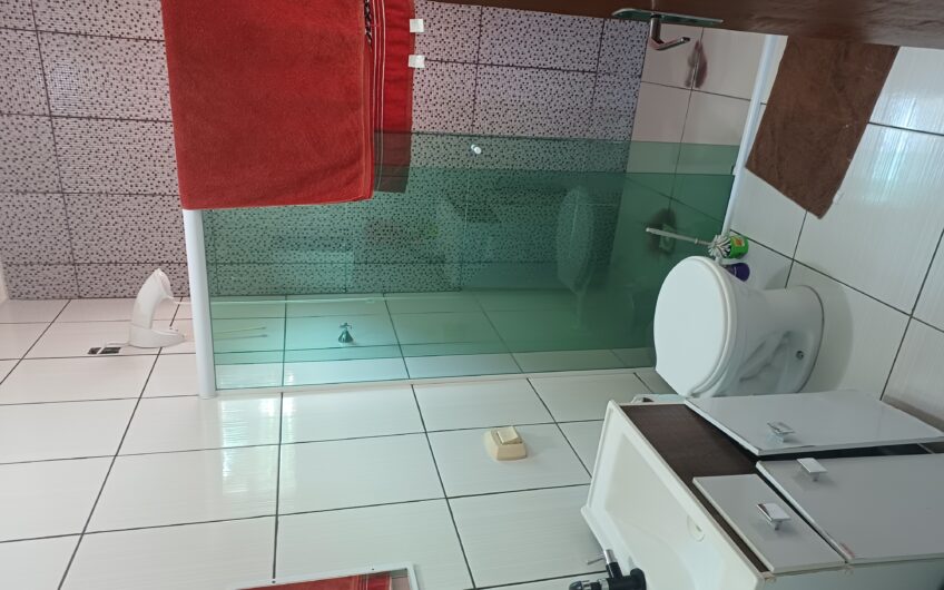 EXCELENTE SOBRADO RESIDENCIAL / ÁREA DE FESTAS / PISCINA