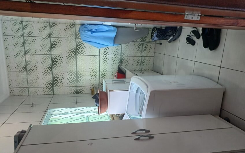 EXCELENTE SOBRADO RESIDENCIAL / ÁREA DE FESTAS / PISCINA