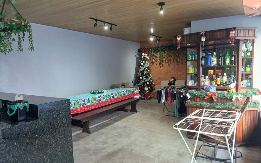 EXCELENTE SOBRADO RESIDENCIAL / ÁREA DE FESTAS / PISCINA