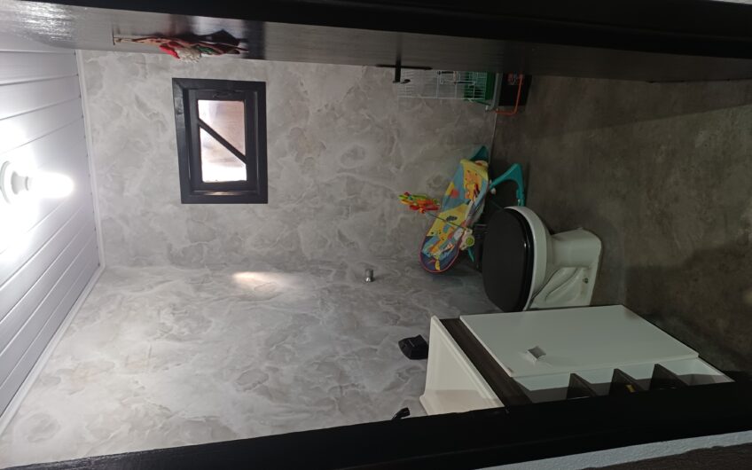 EXCELENTE SOBRADO RESIDENCIAL / ÁREA DE FESTAS / PISCINA