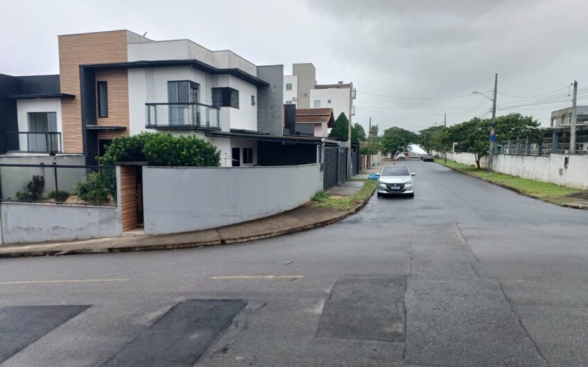 TERRENO – BAIRRO IRIRIÚ = 611 METROS QUADRADOS