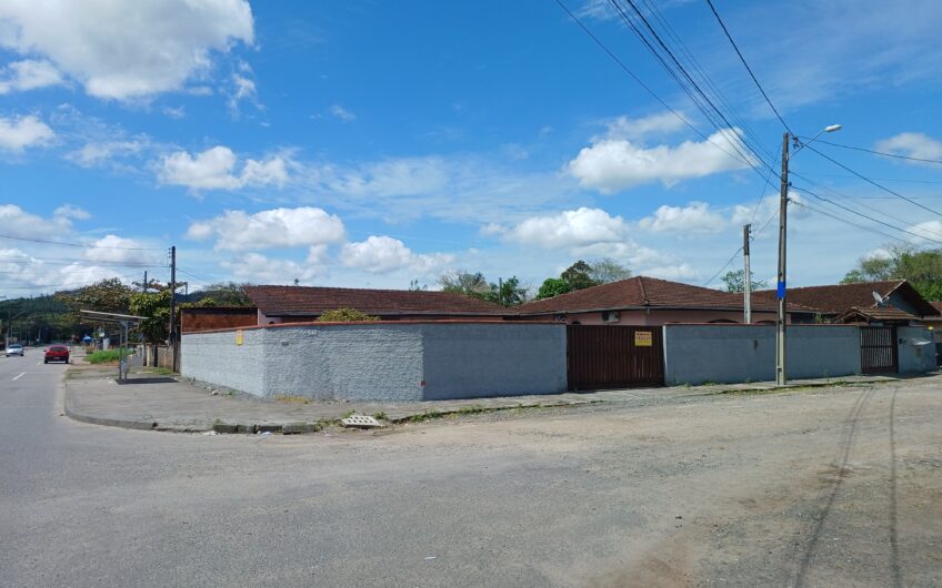 RESIDÊNCIA DESOCUPADA – Bairro Jarivatuba
