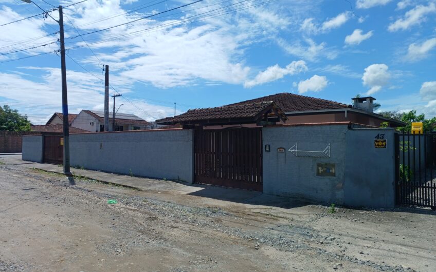 RESIDÊNCIA DESOCUPADA – Bairro Jarivatuba